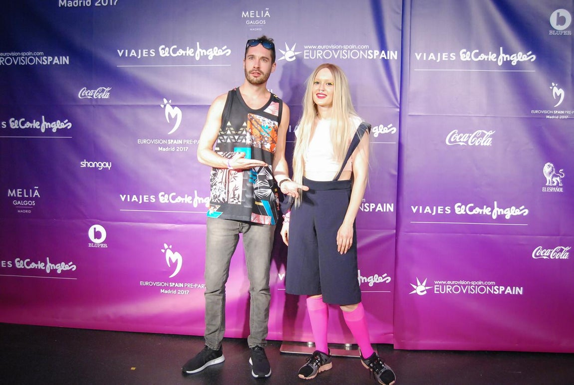 Dos de los integrantes de la banda Triana Park, de Letonia. 