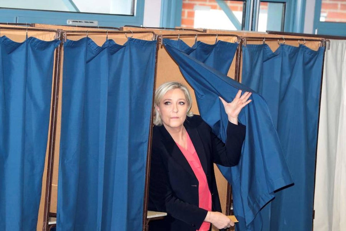 Las imágenes de la jornada electoral francesa