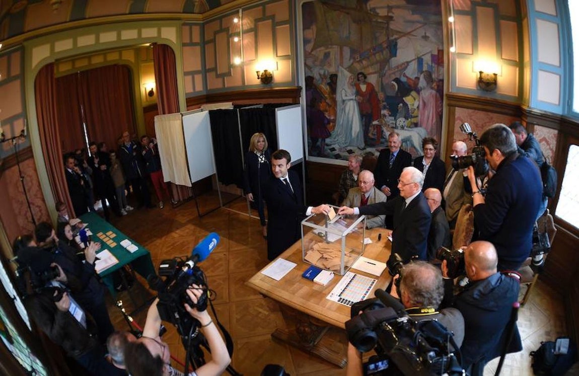 Las imágenes de la jornada electoral francesa