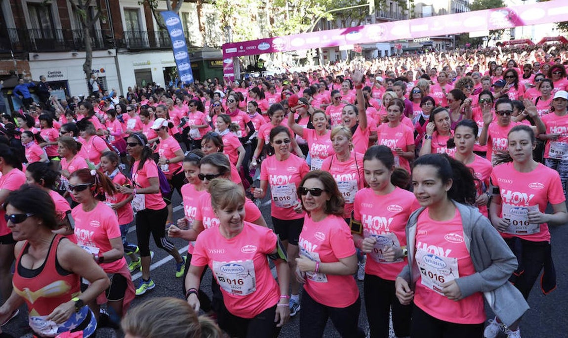 33.000 corredoras han participado hoy por las calles de Madrid en la XIV Carrera de la Mujer. 