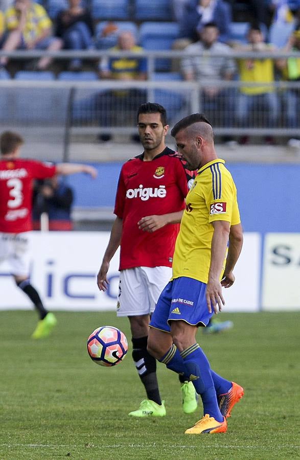 El Cádiz CF-Nàstic, en imágenes