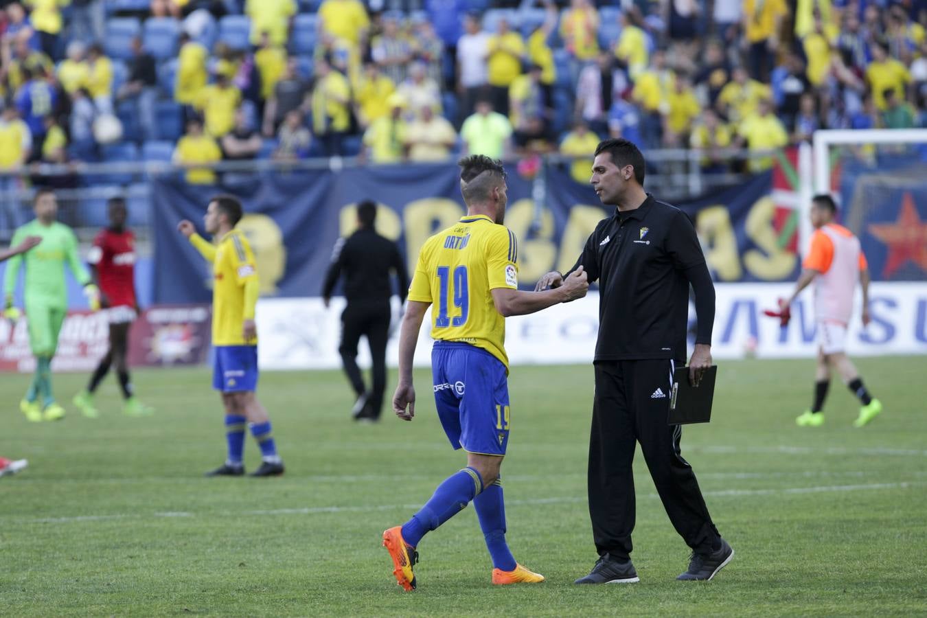 El Cádiz CF-Nàstic, en imágenes