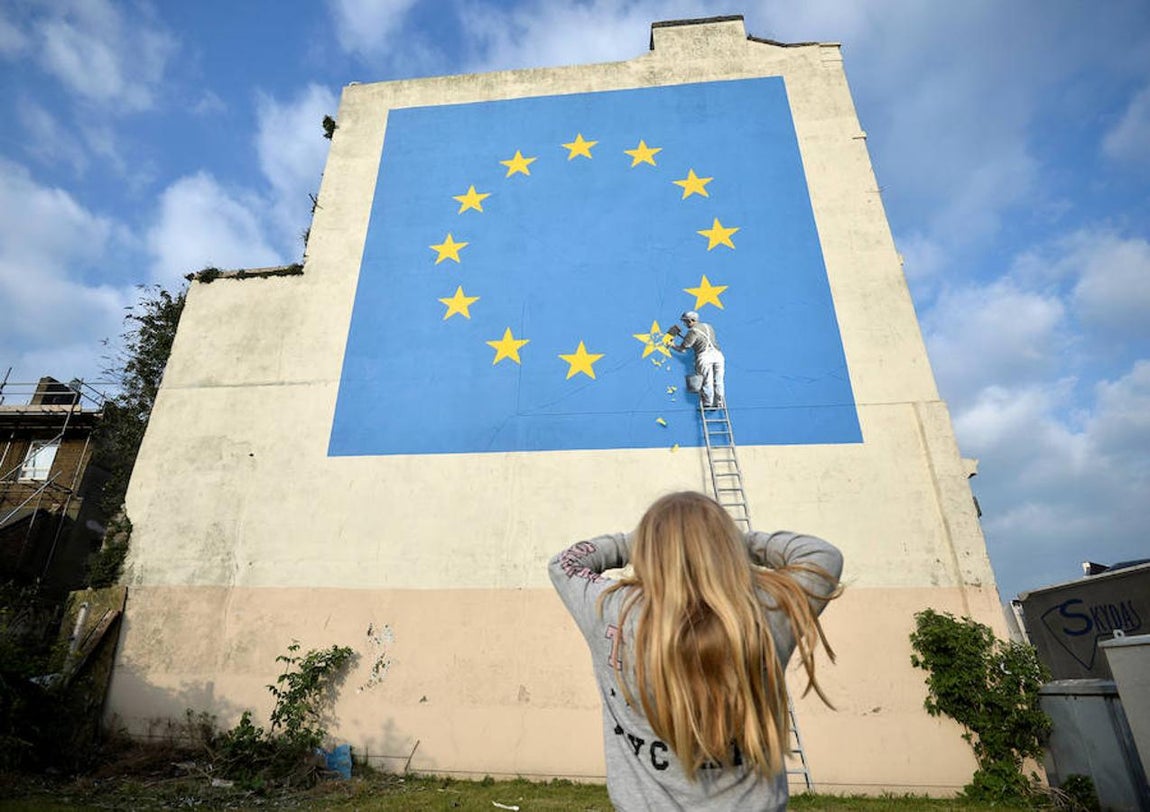 La ruptura de la Unión Europea. Mural en el puerto británico de Dover