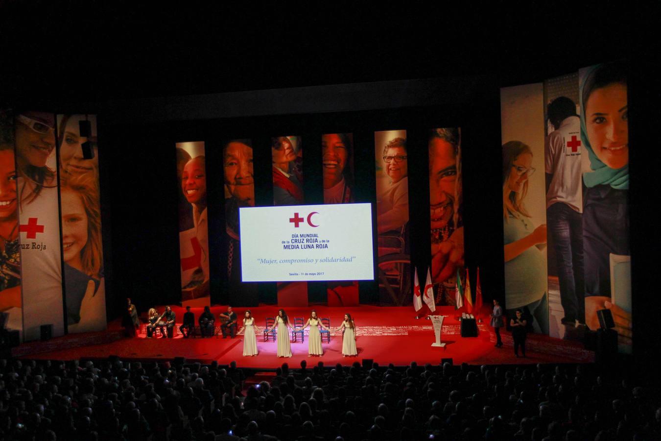 La visita de la Reina a Sevilla por el Día Mundial de la Cruz Roja, en imágenes