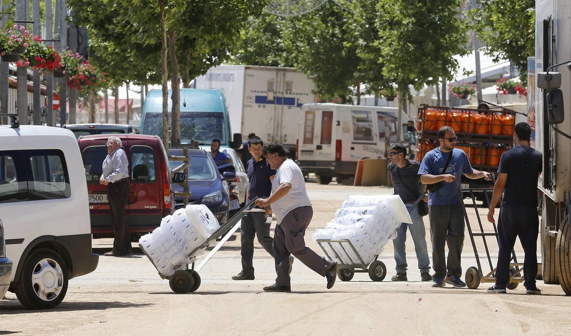 Los últimos preparativos de la Feria de Córdoba 2017, en imágenes