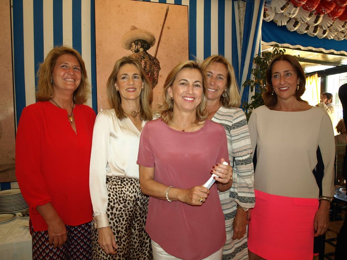 Kika Valero, Lola Alonso de Medina, Mónica Arias, Marta Fernández del Riego y Teresa Guardiola. 