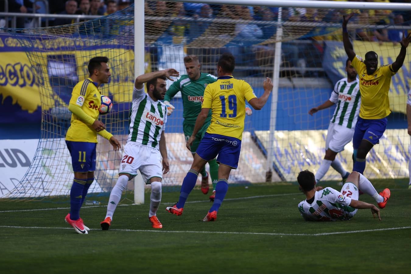 Las mejores imágenes del Cádiz CF-Córdoba CF