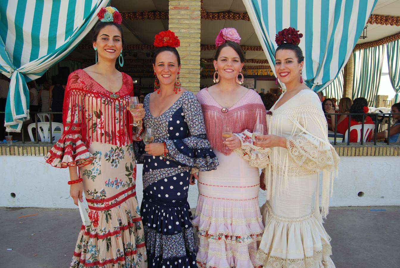 Sábado de volantes y mucho calor en la Feria de Dos Hermanas