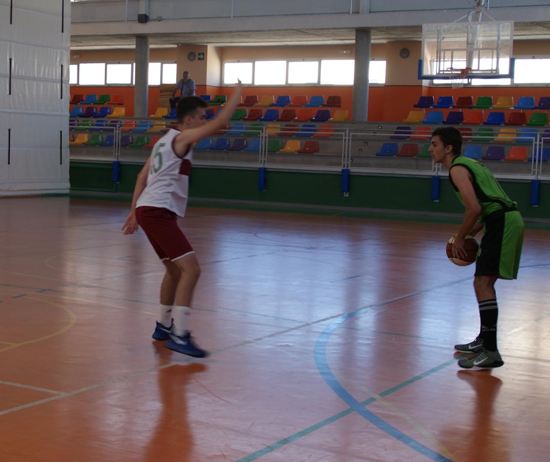 En imágenes: Los dos últimos partidos de la liga de baloncesto; Claret A vs El Prado y Safa vs Santa María del Yermo