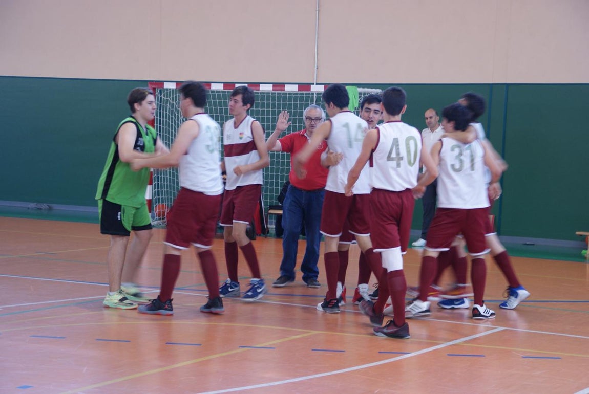 En imágenes: Los dos últimos partidos de la liga de baloncesto; Claret A vs El Prado y Safa vs Santa María del Yermo