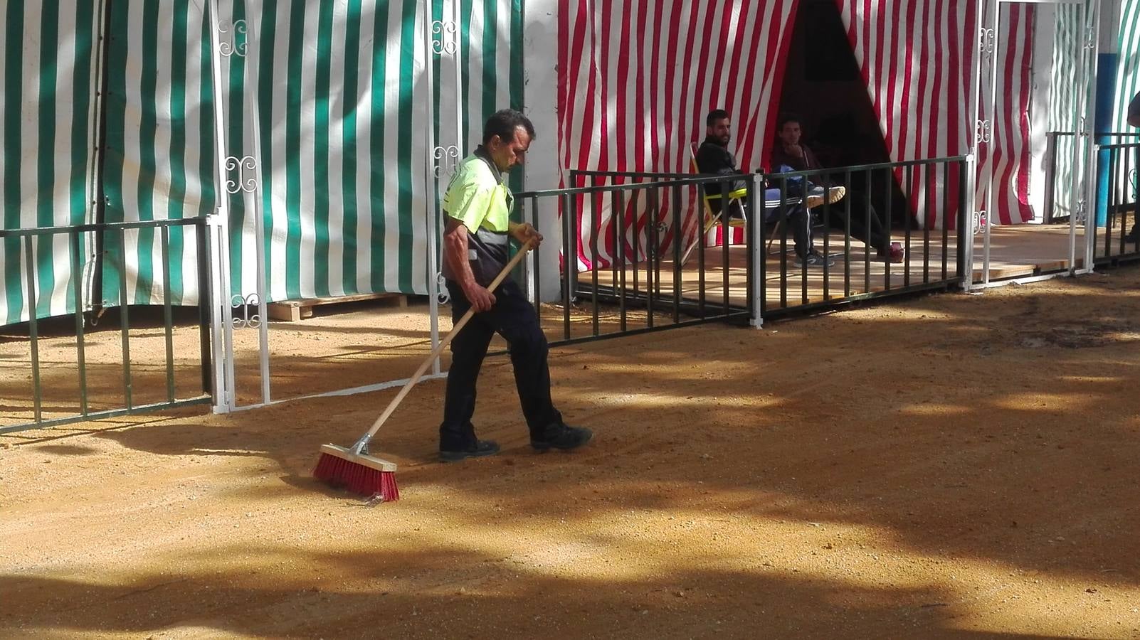 El Puerto se engalana para su Feria