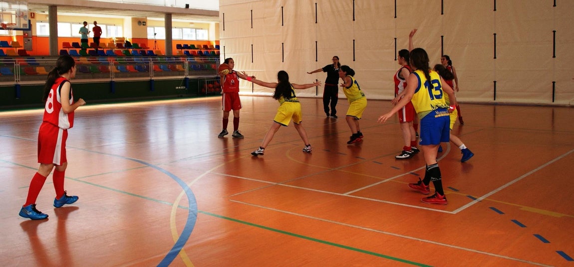 Las mejores imágenes del encuentro entre Calasancio y Nuestra Señora de las Maravillas