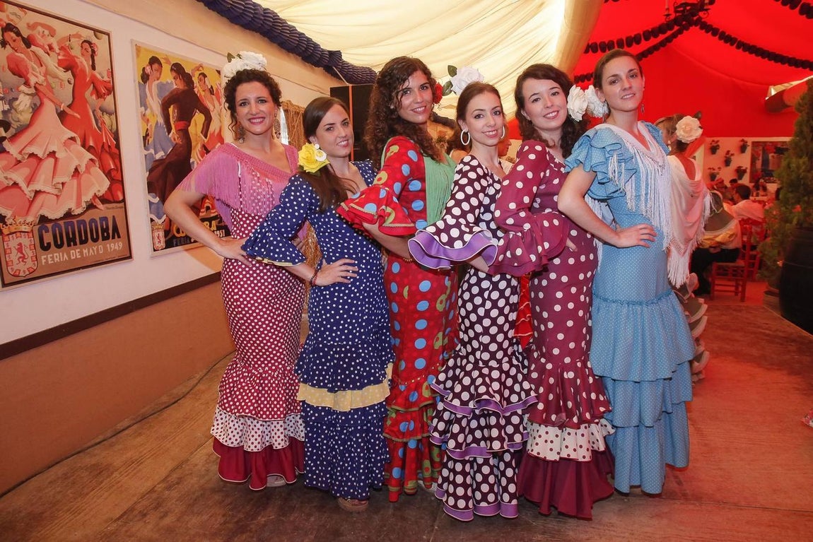 El ambiente en las casetas de la Feria de Córdoba, en imágenes