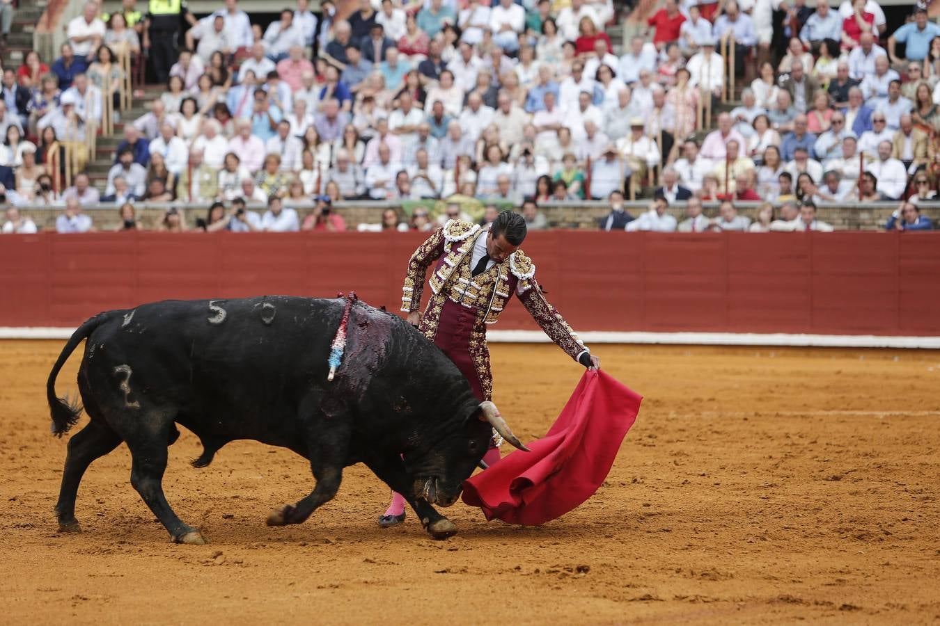 La corrida de Morante, Manzanares y Roca Rey, en imágenes