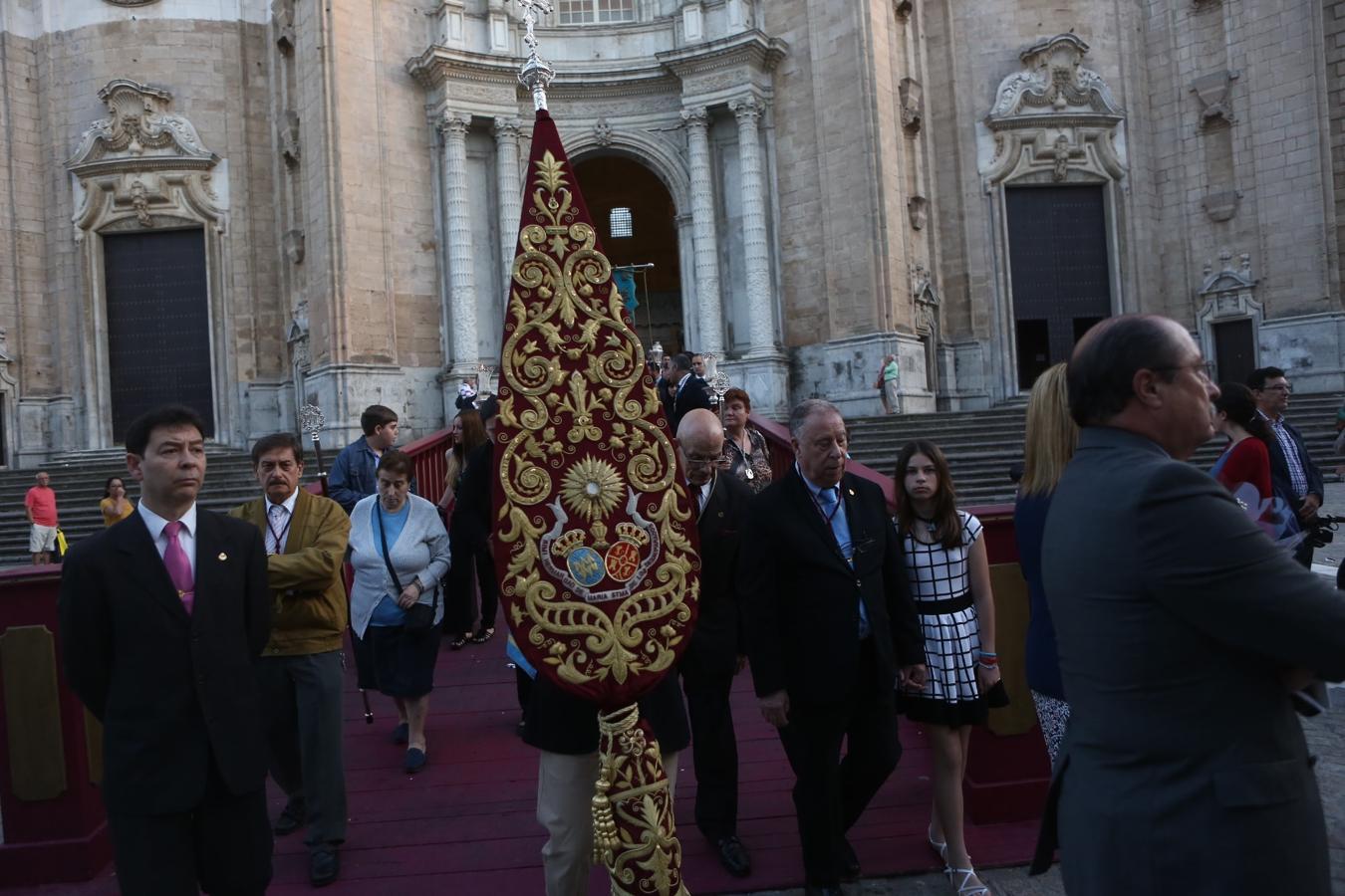 FOTOS: Las imágenes del Rosario de la Patrona