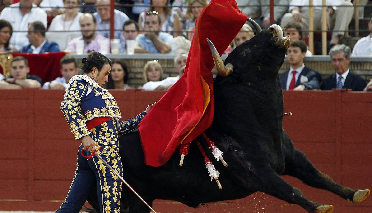 La corrida de Ponce, Finito y Cayetano, en imágenes