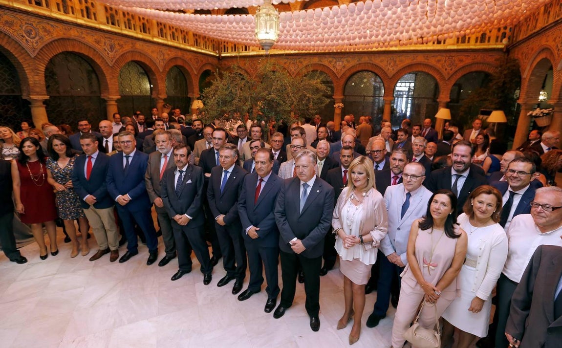 La despedida al coronel Fuentes de la Guardia Civil de Córdoba, en imágenes