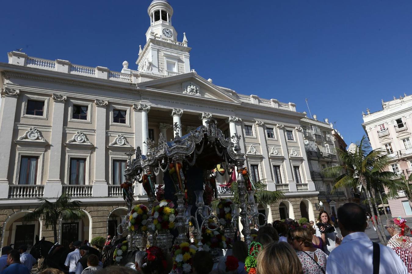 Salida de la hermandad del Rocío de Cádiz