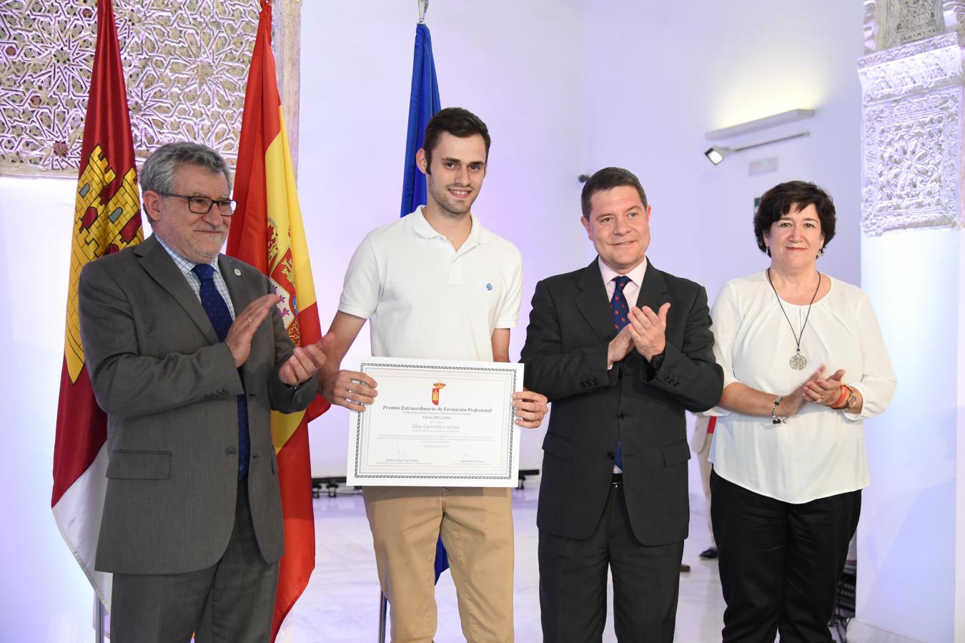 La entrega de premios extraordinarios de Formación Profesinol, en imágenes