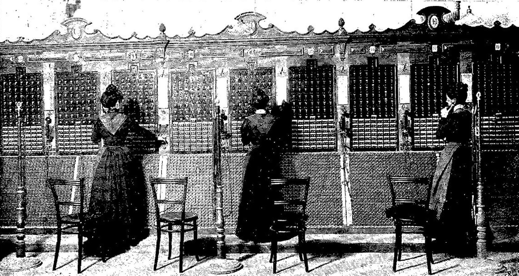 Operadoras de teléfonos en 1901. Revista Blanco y Negro. 