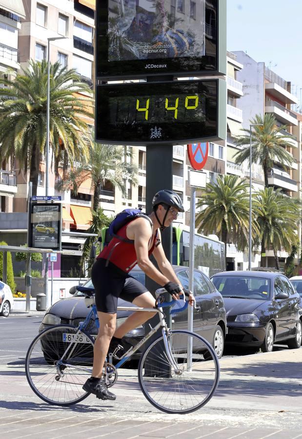 Las mejores imágenes de una dura jornada de calor en Córdoba