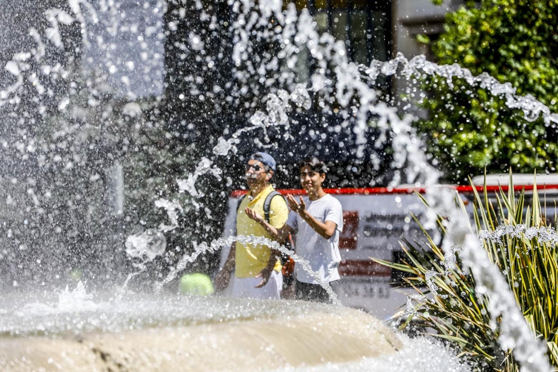 El tiempo en Valencia: las imágenes de la ola de calor. 