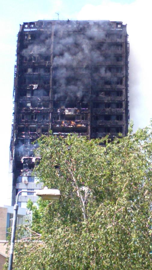 En imágenes: Un incendio devora un edificio en Londres