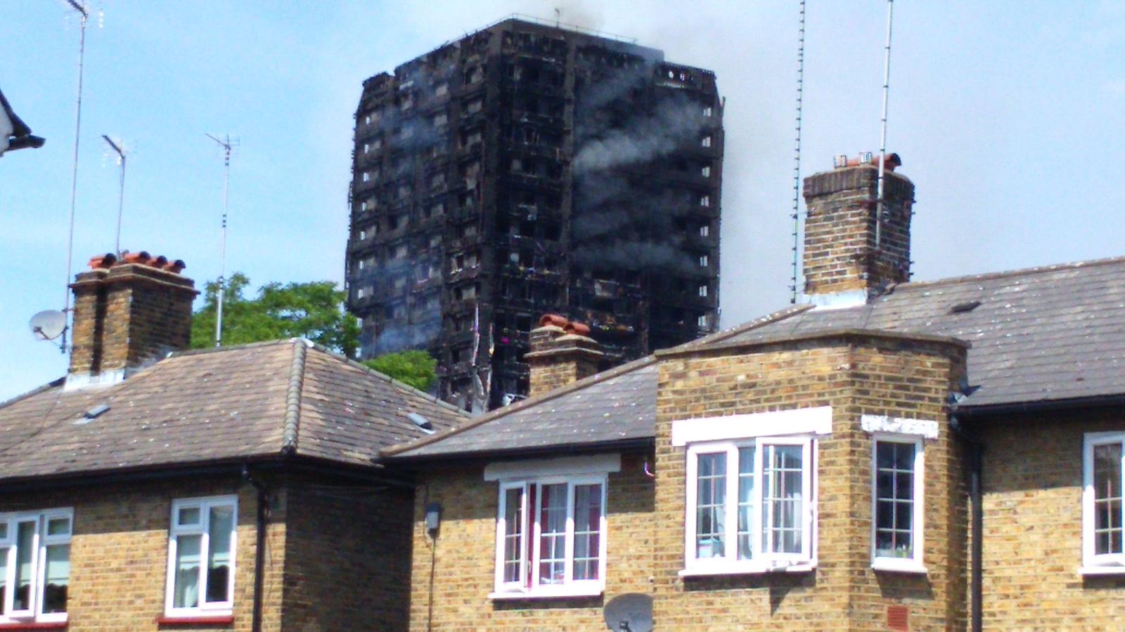 En imágenes: Un incendio devora un edificio en Londres