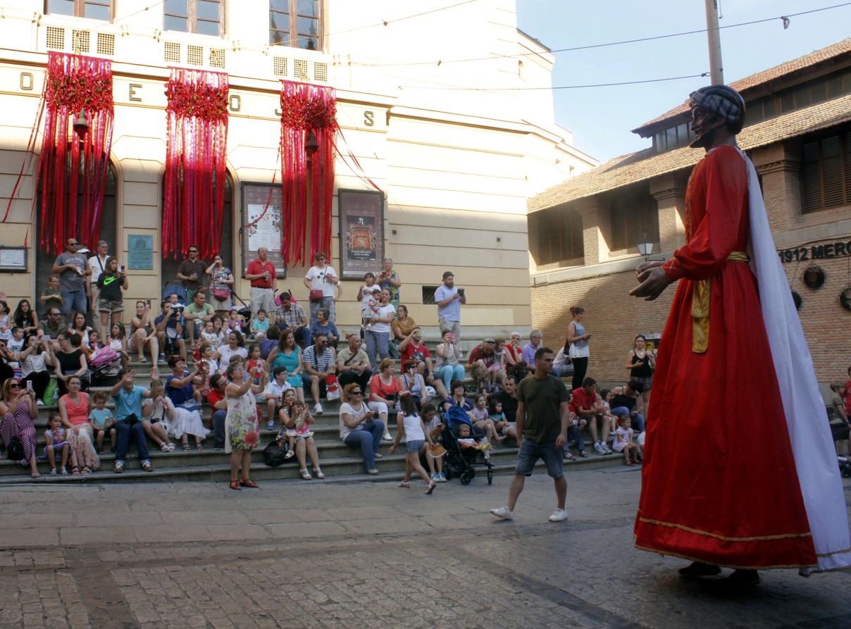 El desfile de la Tarasca por las calles