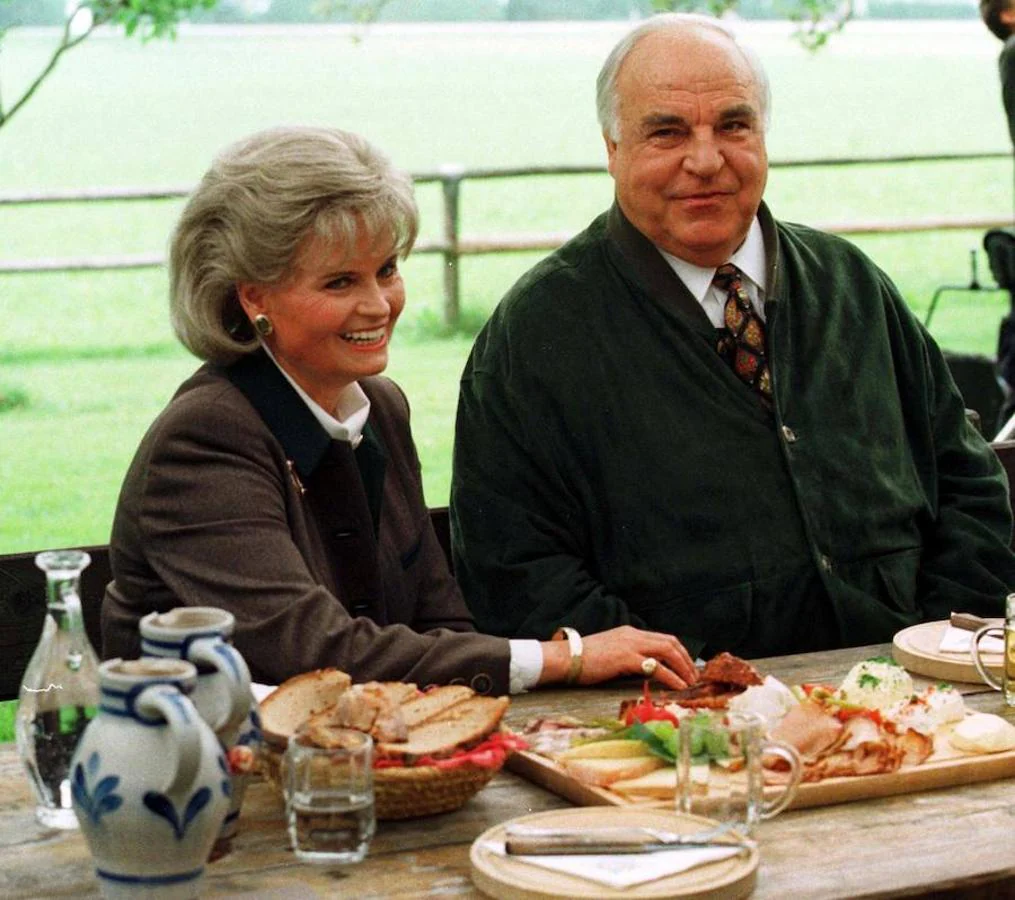 Helmut Kohl junto a su mujer, Maike Richter, que era de su mismo partido