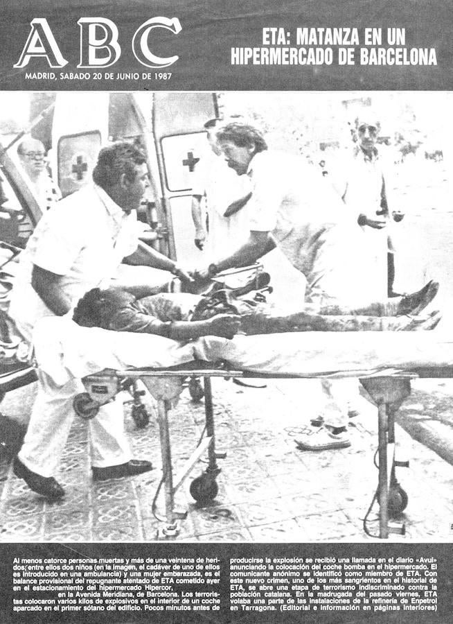 Portada de ABC en el que se informa de la matanza del hipermercado de Barcelona. 