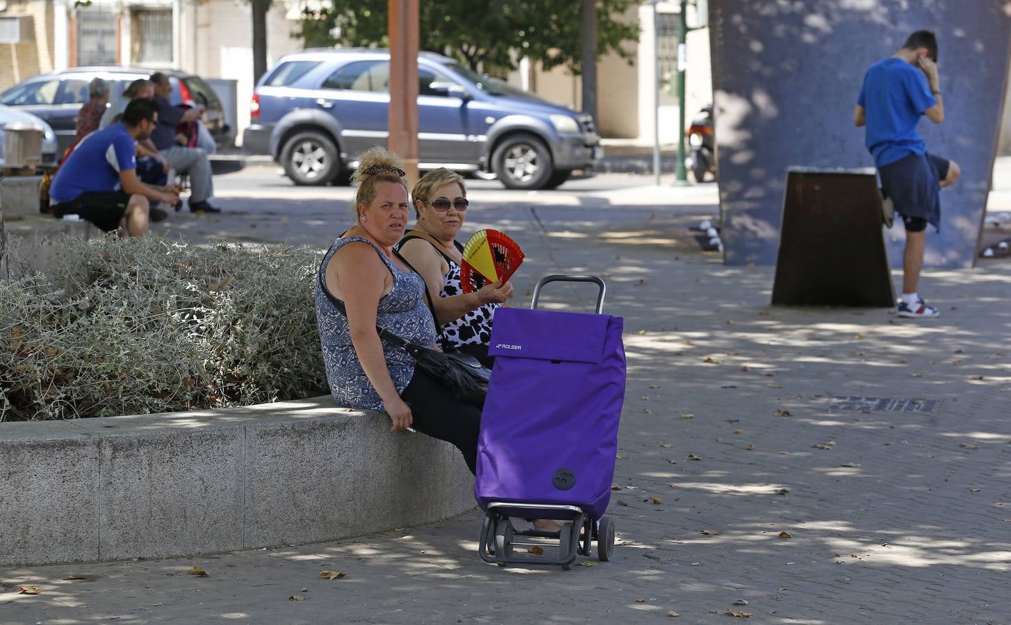 En imágenes, un día por el distrito Sur, el quinto barrio más pobre de España