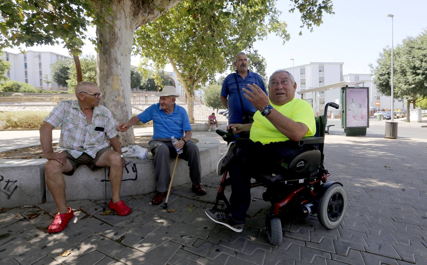 En imágenes, un día por el distrito Sur, el quinto barrio más pobre de España