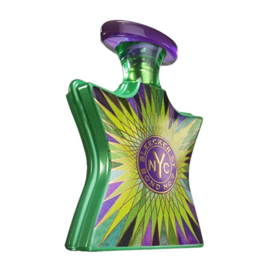 Bleecker Street. Este original frasco contiene en sus notas de cabeza la violeta, la grosella negra y el tomillo. Las notas de cuerpo son el jasmín, el cedro y la canela. Las de base están compuestas por el ámbar, la vainilla, el patchulí, musgo de roble y el cuero. 100ml (297,76 €).