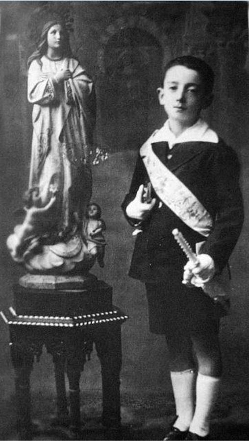 Manolete en su Primera Comunión. 