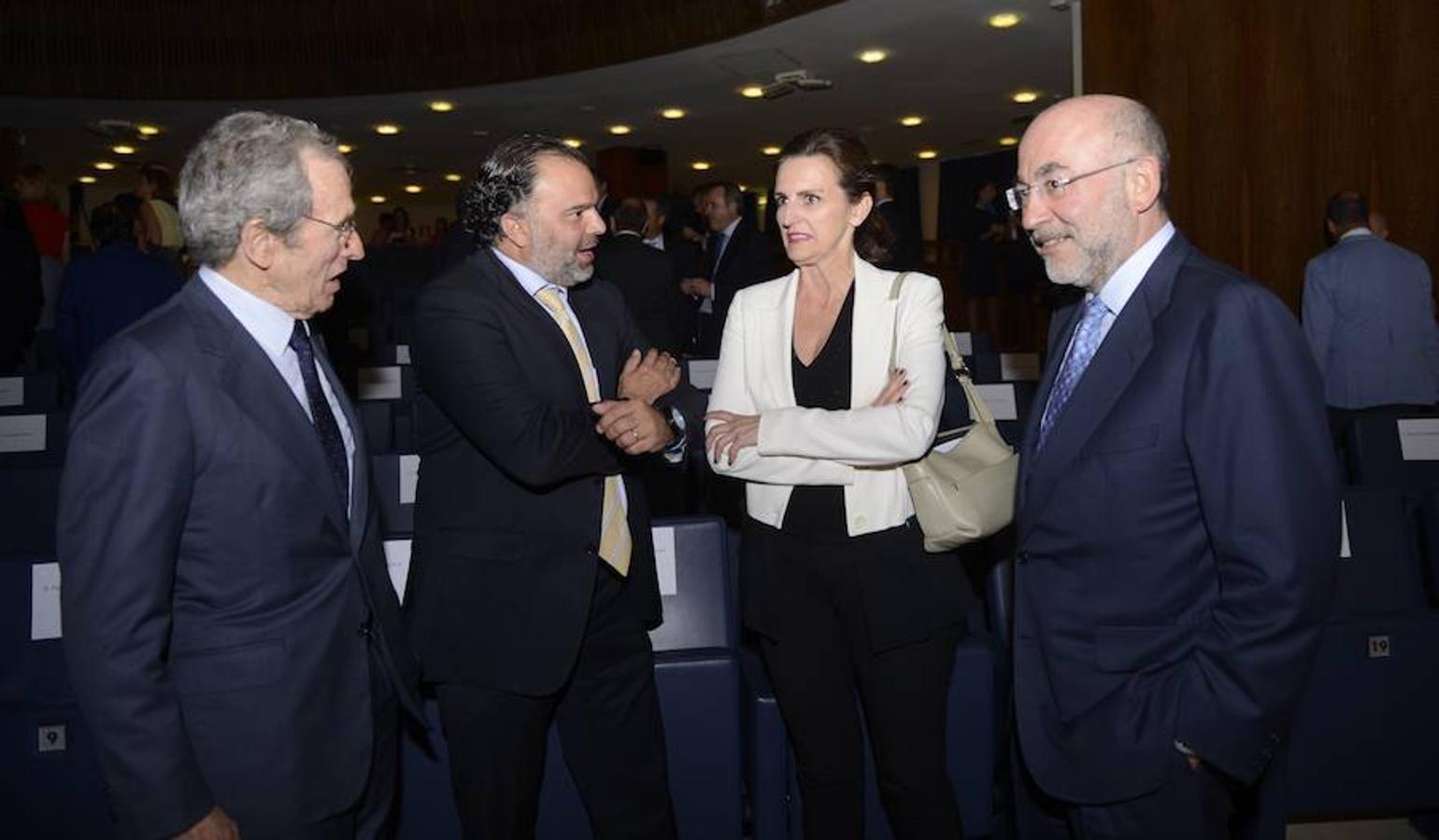 Algunos de los asistentes al foro «40 años de democracia» de Vocento. 