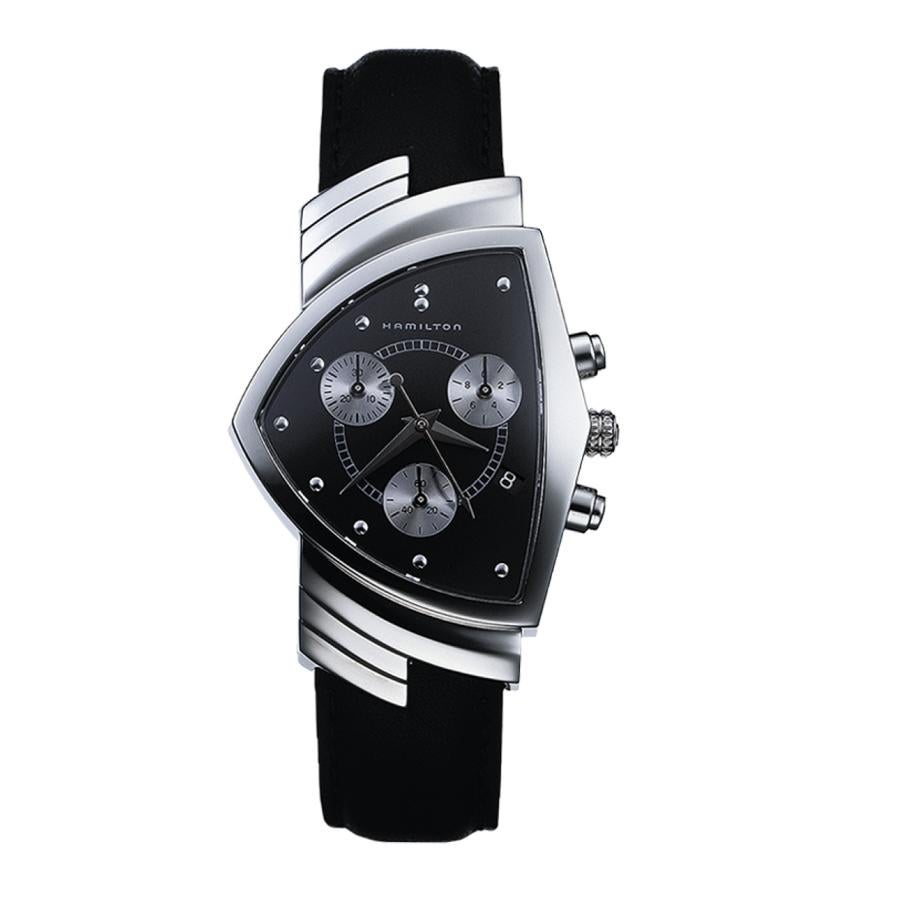 Ventura Chrono Quartz. Este reloj marcó historia en 1957 por ser el primero en utilizar una batería eléctrica. Elvis Presley apareció con este modelo en la película Blue Hawai. En honor a él, la relojera creó posteriormente nuevos modelos inspirados en  las formas del clásico bautizándolos a la leyenda del Rock and Roll (C.P.V).