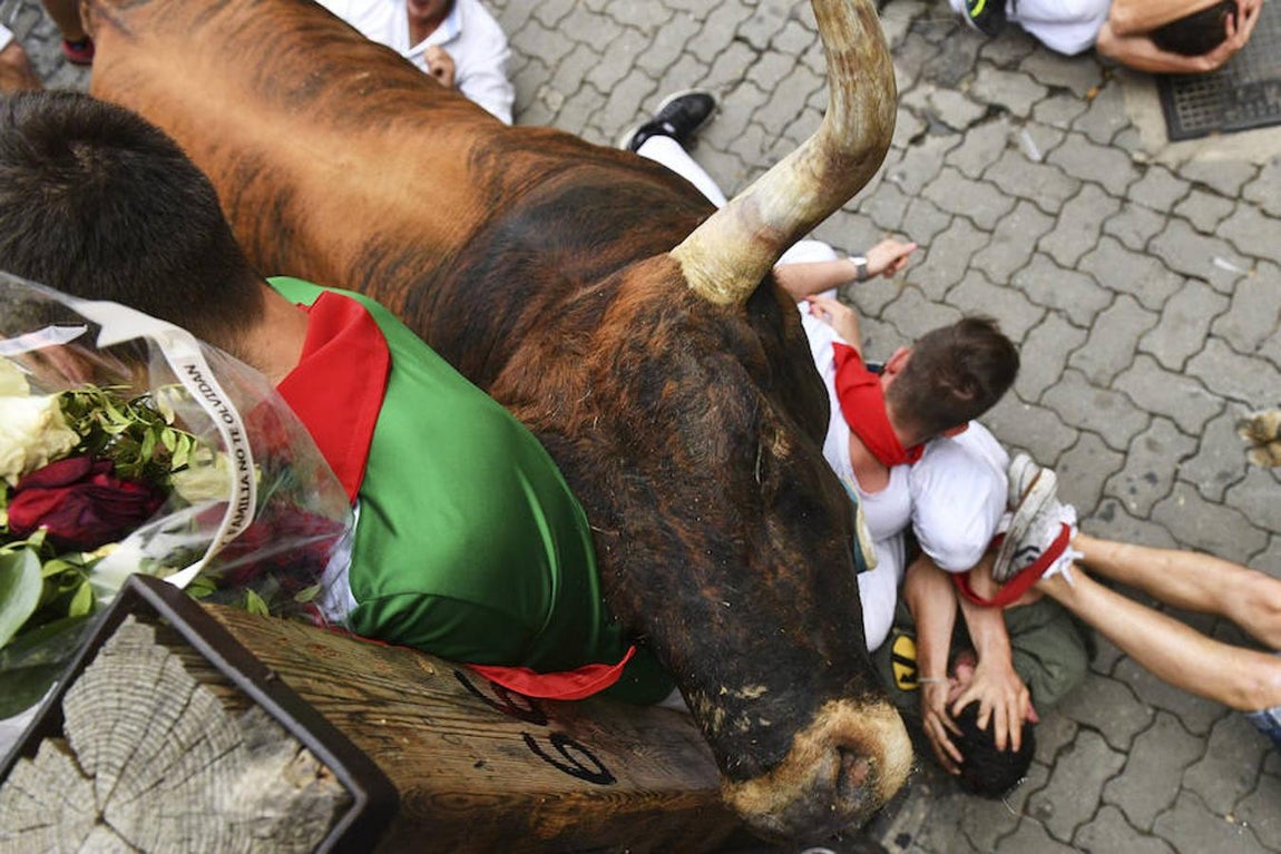 Las impresionantes imágenes del último encierro de Sanfermines 2017