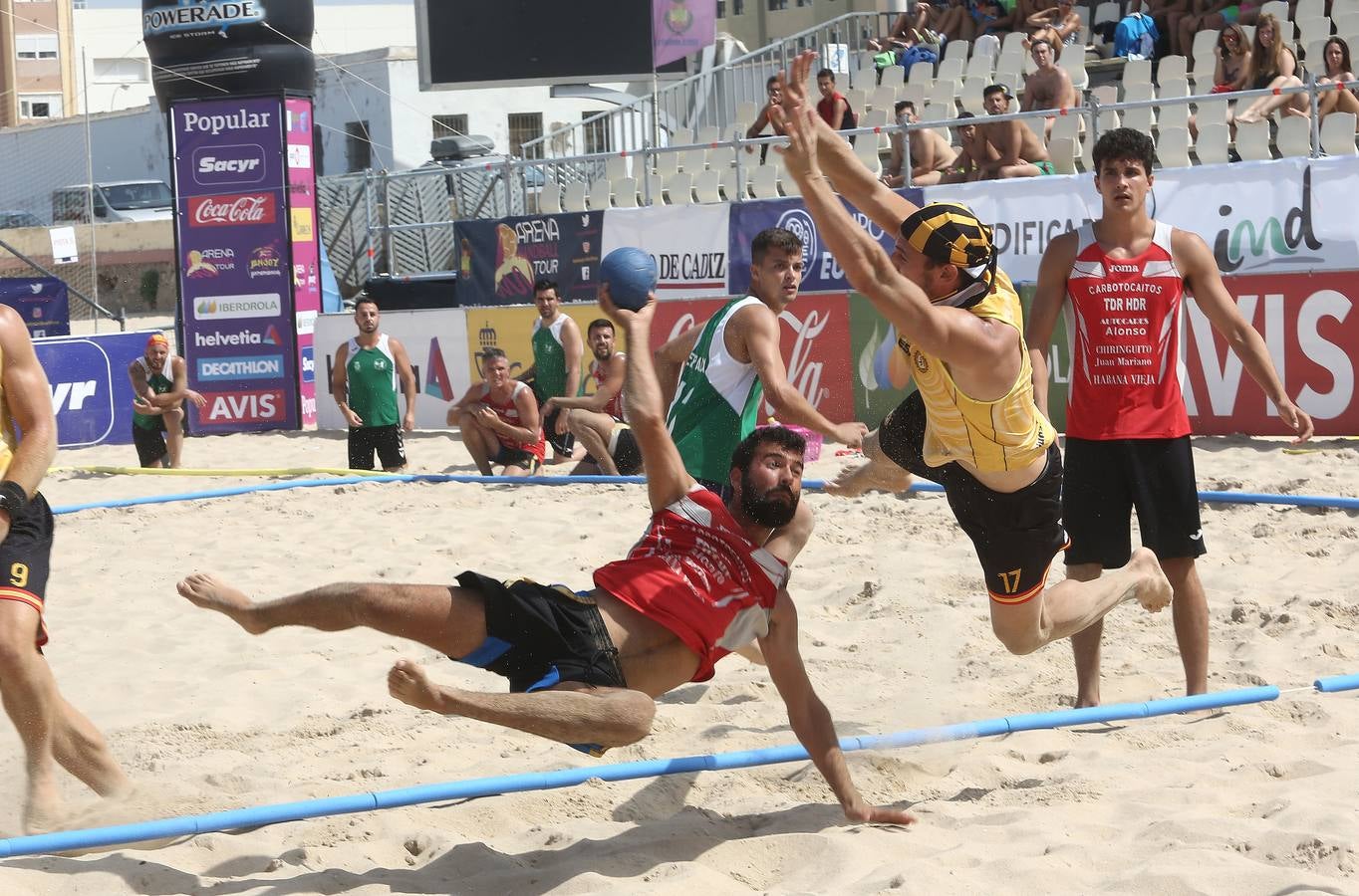 Fotos: Campeonato de Balonmano en la playa Victoria