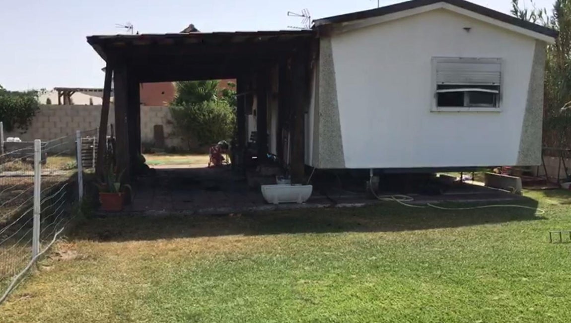 Fotos: Así ha quedado la vivienda arrasada por el fuego en El Palmar
