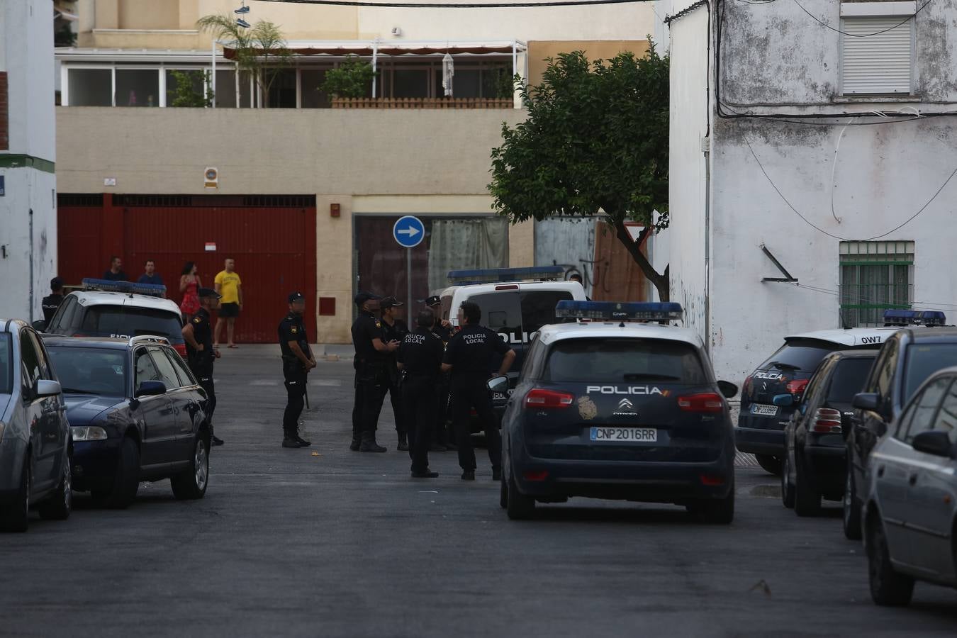 FOTOS: La Policía toma Los Milagros en El Puerto por una reyerta entre clanes