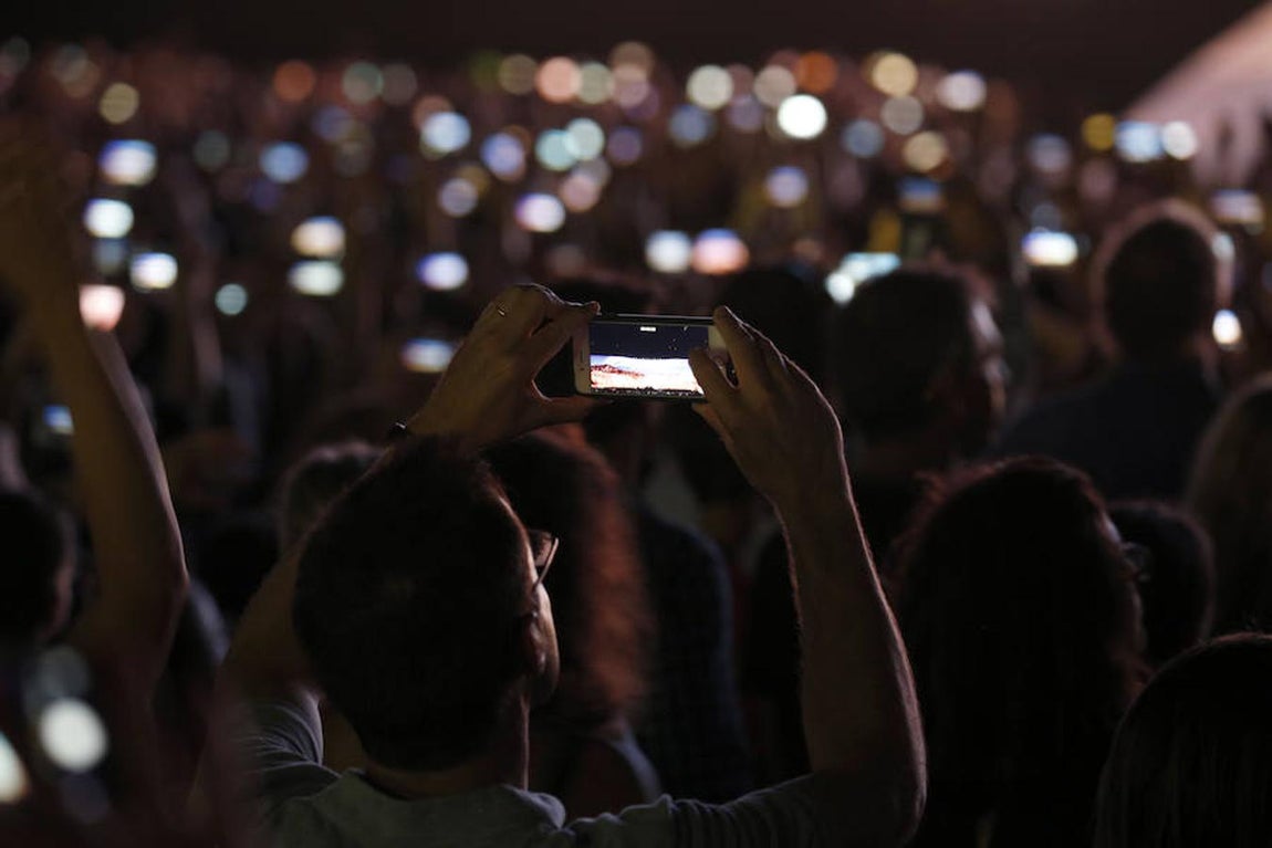 En imágenes: U2 conquista Barcelona al ritmo de su legendario «The Joshua Tree»