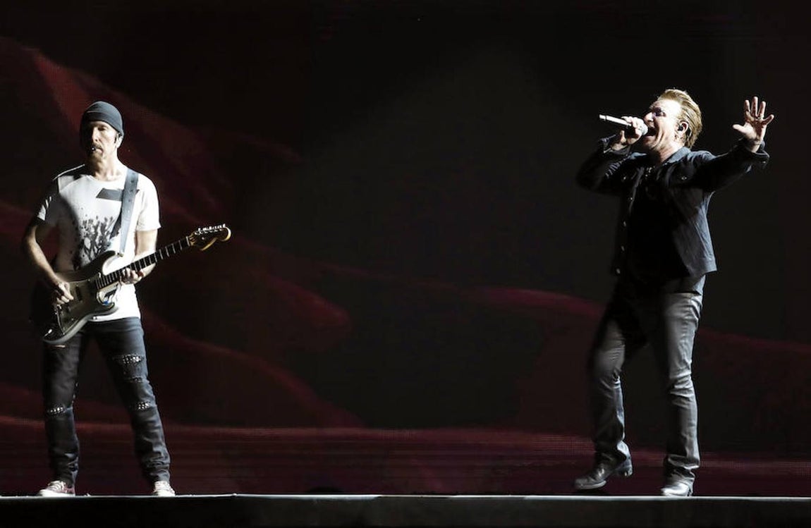 En imágenes: U2 conquista Barcelona al ritmo de su legendario «The Joshua Tree»