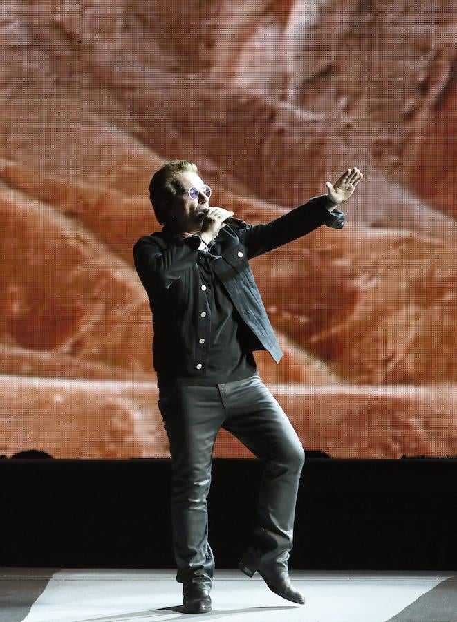 En imágenes: U2 conquista Barcelona al ritmo de su legendario «The Joshua Tree»