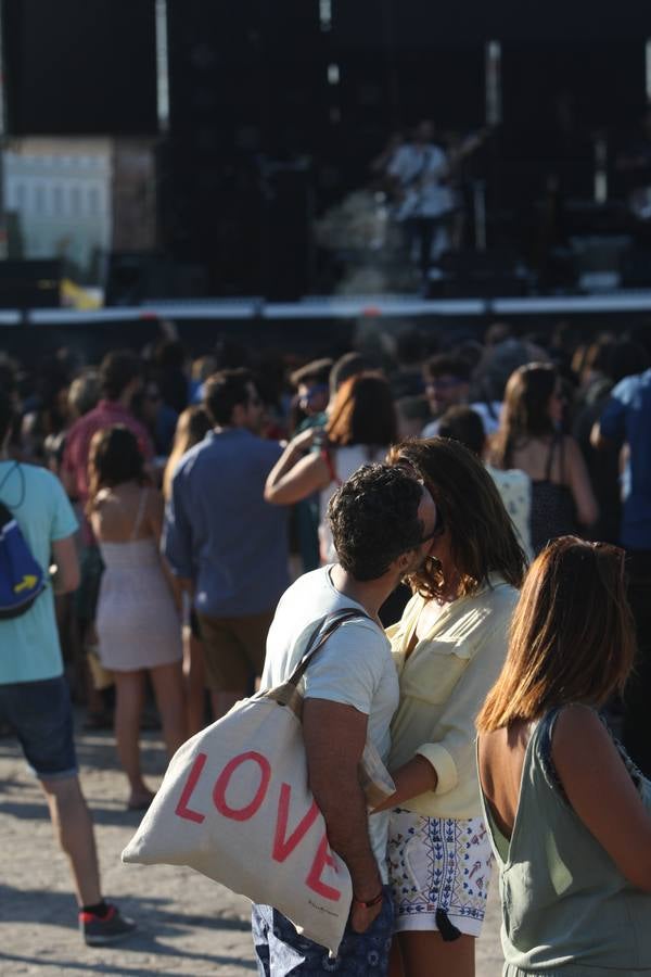 Momentos mágicos en el concierto de Coque Malla