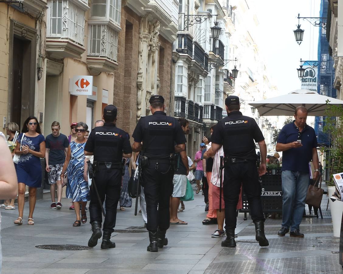 Más de 17.000 personas llegan a la ciudad en cuatro grandes cruceros