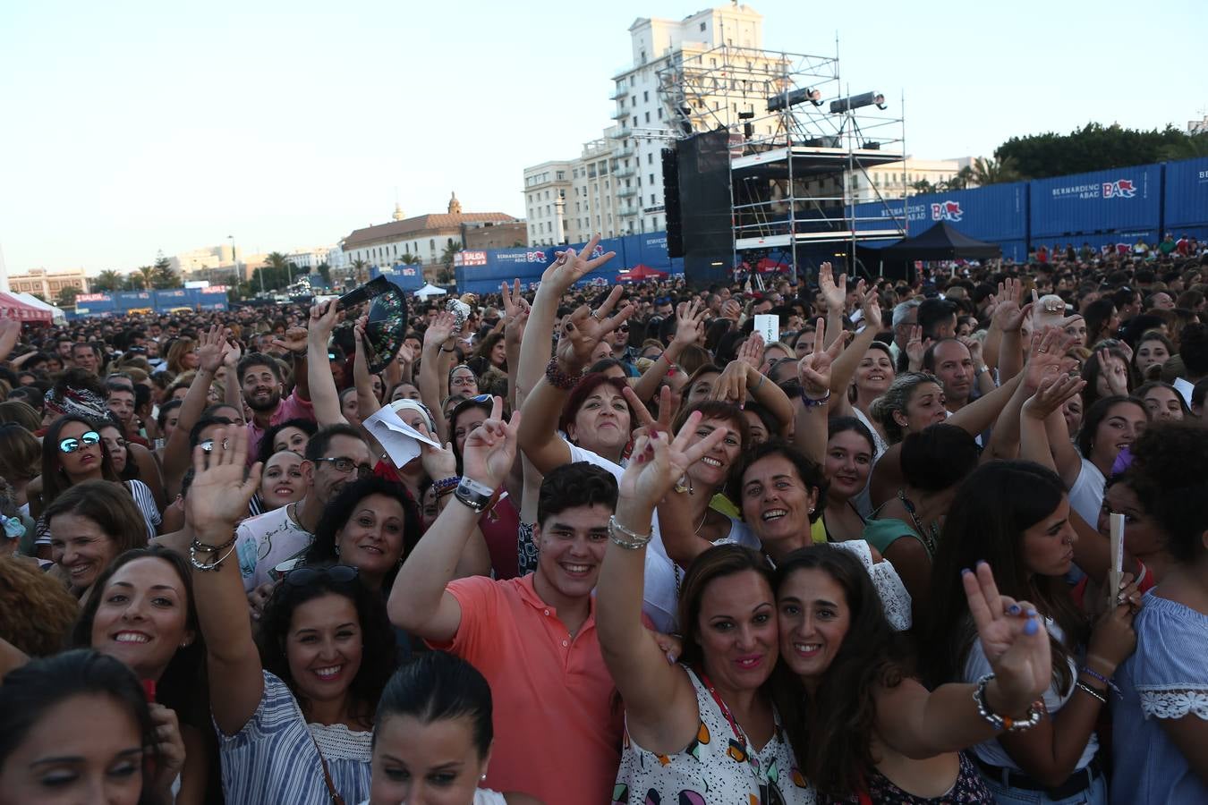 Búscate en el concierto de Manuel Carrasco en el puerto de Cádiz