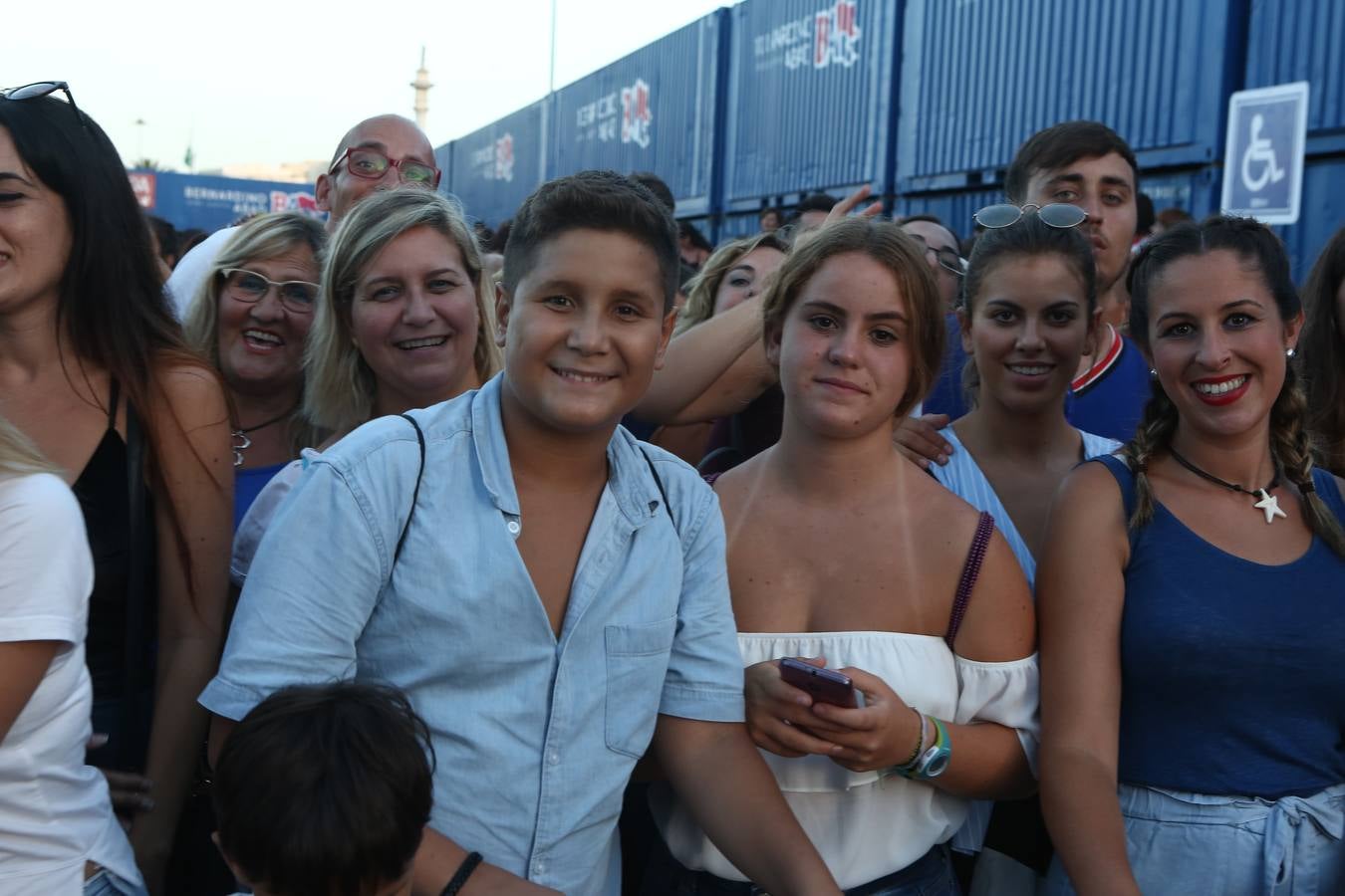 Búscate en el concierto de Manuel Carrasco en el puerto de Cádiz