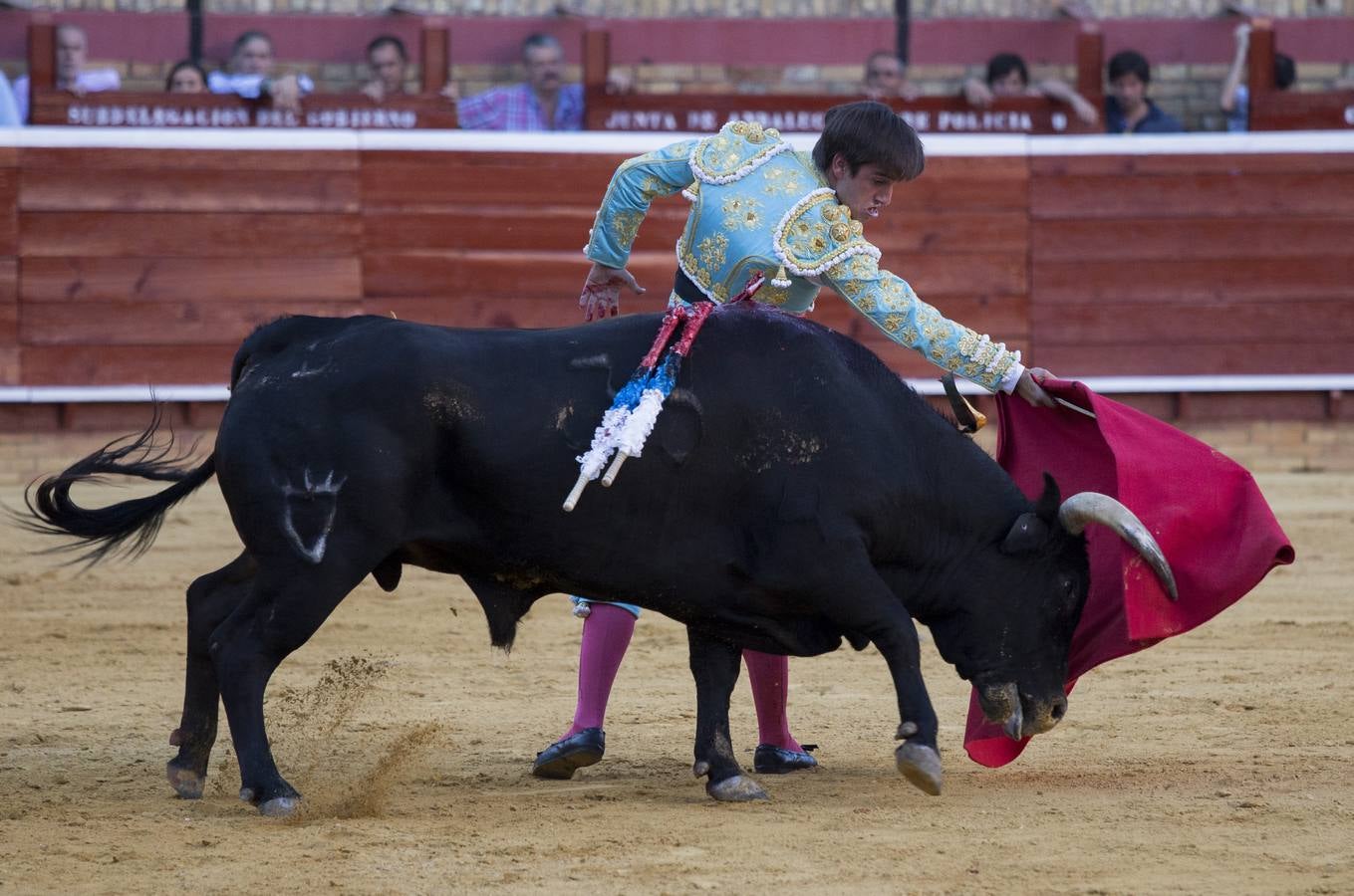 Novillada de las Colombinas con acento sevillano