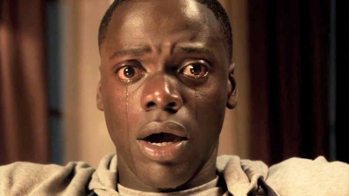 Daniel Kaluuya. Protagonista de una de las sensaciones cinéfilas de este 2017, «Déjame salir», en 2018 se dejará ver en «Black Panther» (nueva película de superhéroes de Marvel) y «Widows», la simbiosis cinematográfica entre Steve McQueen («Shame», «12 años de esclavitud») y Gillian Flynn («Perdida»). Formó parte de la primera generación de la serie británica «Skins».